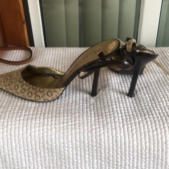 Guess Slingbacks. Only worn maybe twice. - Picture 4 of 4